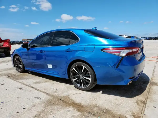 4T1B61HK4KU232157 2019 TOYOTA CAMRY - Image 2