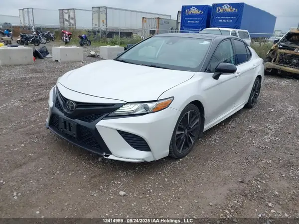 4T1B61HK4KU237083 2019 TOYOTA CAMRY - Image 2