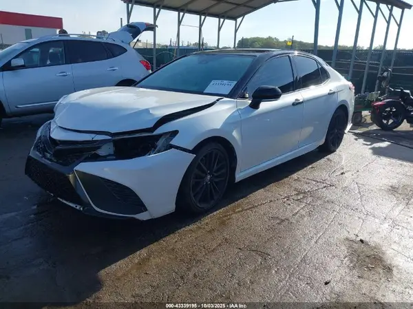 4T1B61HK4KU259083 2019 TOYOTA CAMRY - Image 2