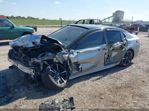 4T1B61HK4KU259844 2019 TOYOTA CAMRY - Image 2