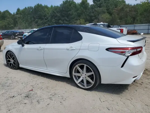 4T1B61HK4KU281245 2019 TOYOTA CAMRY - Image 2