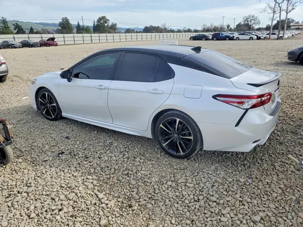 4T1B61HK4KU287904 2019 TOYOTA CAMRY - Image 2