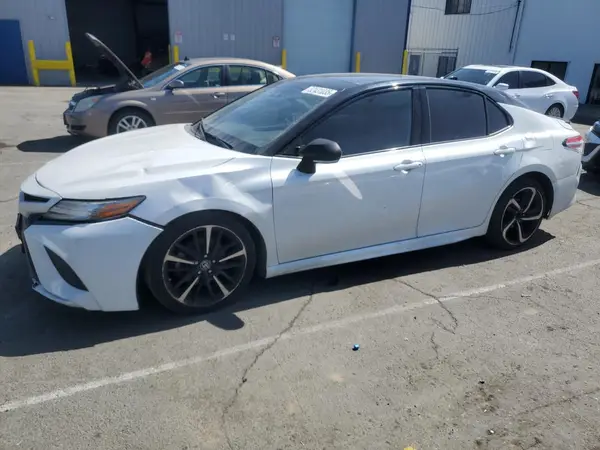 4T1B61HK4KU291189 2019 TOYOTA CAMRY - Image 1