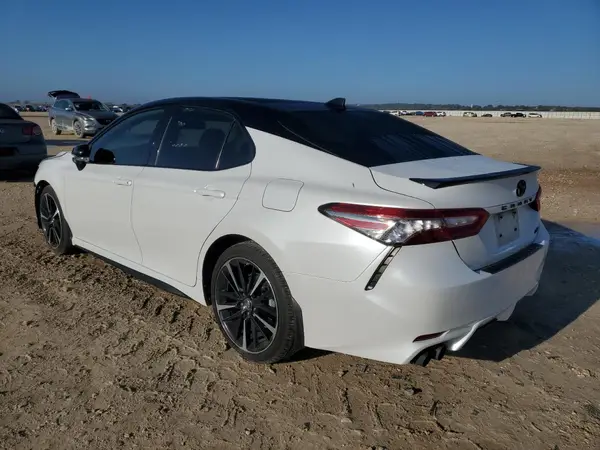 4T1B61HK4KU291306 2019 TOYOTA CAMRY - Image 2
