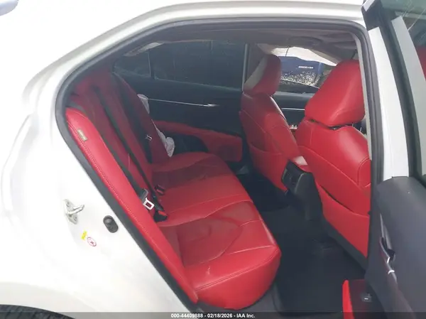 4T1B61HK4KU683721 2019 TOYOTA CAMRY - Image 8