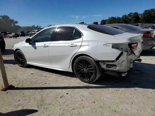 4T1B61HK4KU699417 2019 TOYOTA CAMRY - Image 2