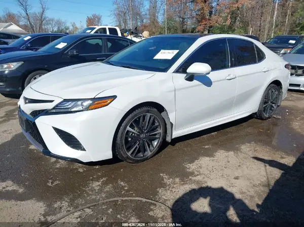 4T1B61HK4KU714661 2019 TOYOTA CAMRY - Image 2