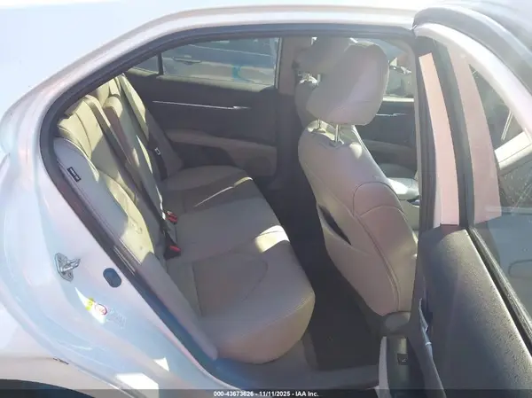 4T1B61HK4KU714661 2019 TOYOTA CAMRY - Image 8