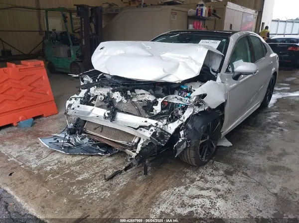 4T1B61HK4KU730228 2019 TOYOTA CAMRY - Image 2