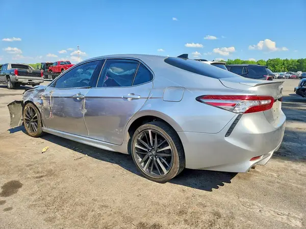 4T1B61HK4KU736398 2019 TOYOTA CAMRY - Image 2
