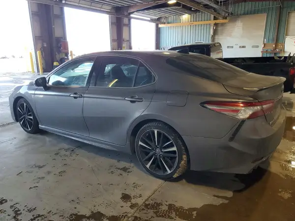 4T1B61HK4KU757168 2019 TOYOTA CAMRY - Image 2