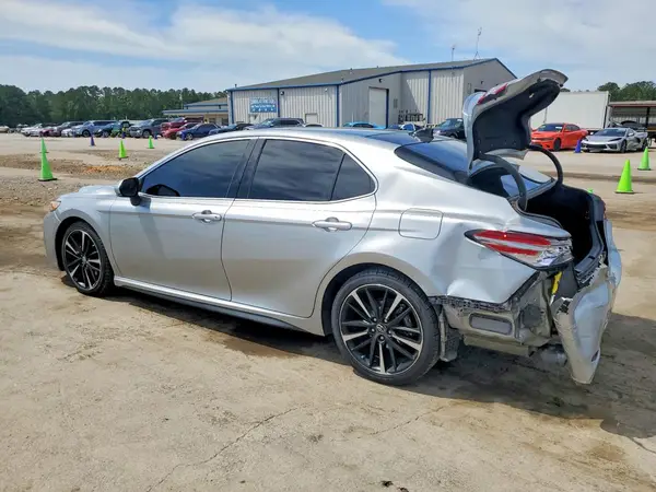 4T1B61HK4KU835674 2019 TOYOTA CAMRY - Image 2