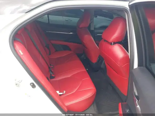 4T1B61HK5JU006305 2018 TOYOTA CAMRY - Image 8