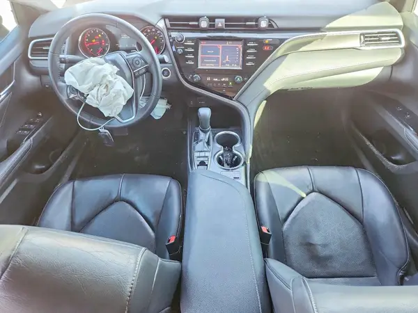 4T1B61HK5JU027705 2018 TOYOTA CAMRY - Image 8