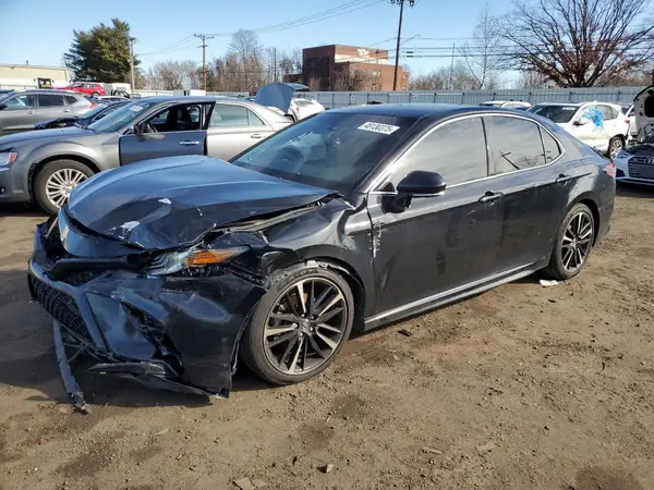 4T1B61HK5JU042902 2018 TOYOTA CAMRY - Image 1