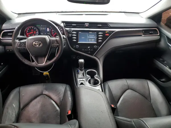 4T1B61HK5JU057447 2018 TOYOTA CAMRY - Image 8