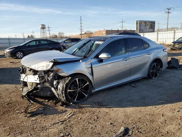 4T1B61HK5JU101334 2018 TOYOTA CAMRY - Image 1