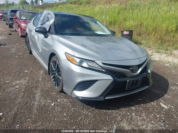 4T1B61HK5JU108574 2018 TOYOTA CAMRY - Image 1