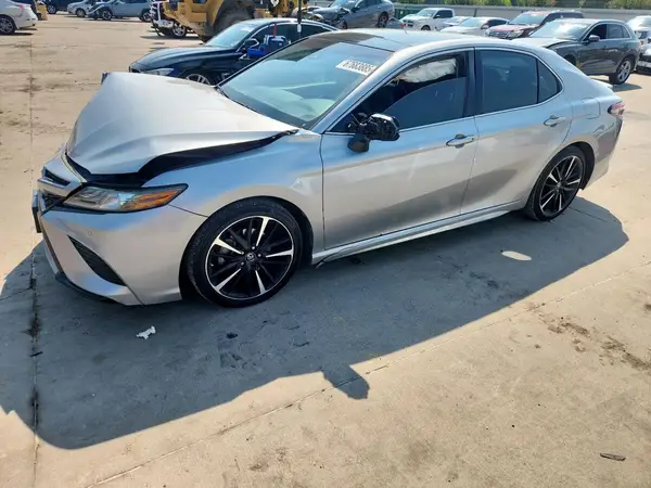 4T1B61HK5JU119669 2018 TOYOTA CAMRY - Image 1