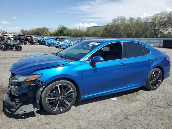 4T1B61HK5JU126105 2018 TOYOTA CAMRY - Image 1
