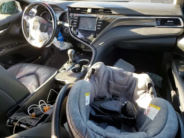 4T1B61HK5JU129165 2018 TOYOTA CAMRY - Image 8
