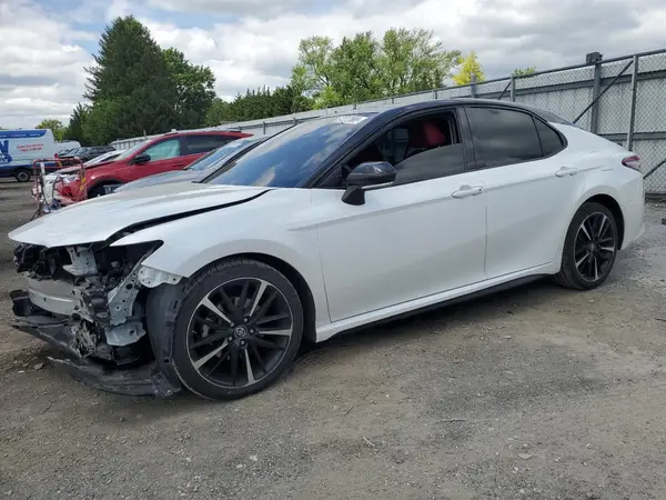 4T1B61HK5JU132244 2018 TOYOTA CAMRY - Image 1