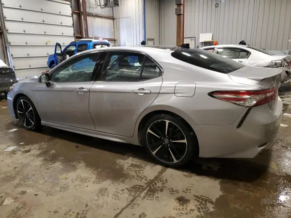 4T1B61HK5JU145558 2018 TOYOTA CAMRY - Image 2