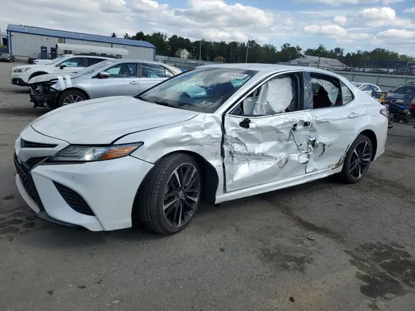 4T1B61HK5JU147293 2018 TOYOTA CAMRY - Image 1
