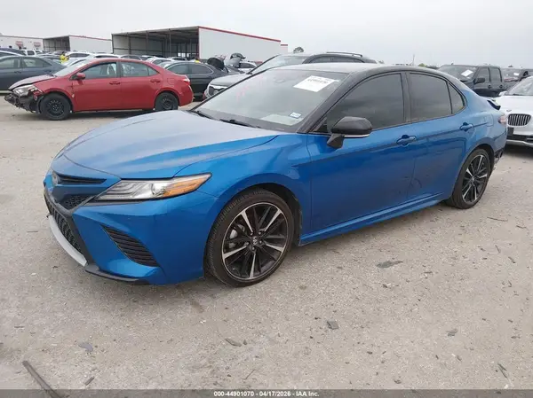 4T1B61HK5JU149187 2018 TOYOTA CAMRY - Image 2