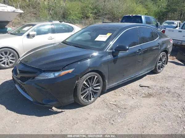 4T1B61HK5JU150548 2018 TOYOTA CAMRY - Image 2