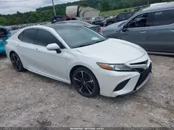 4T1B61HK5JU150582 2018 TOYOTA CAMRY