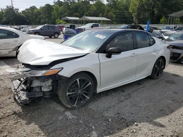 4T1B61HK5JU153840 2018 TOYOTA CAMRY - Image 1