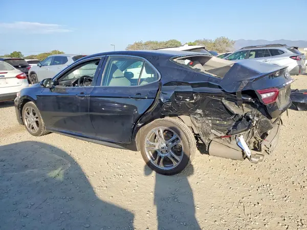 4T1B61HK5JU504312 2018 TOYOTA CAMRY - Image 2
