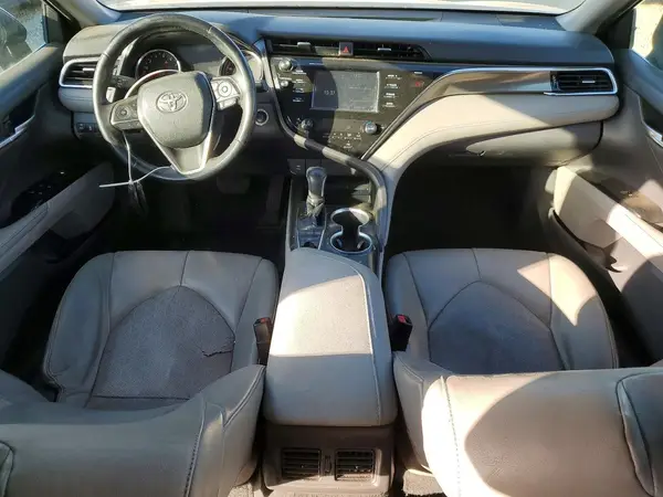 4T1B61HK5JU504312 2018 TOYOTA CAMRY - Image 8