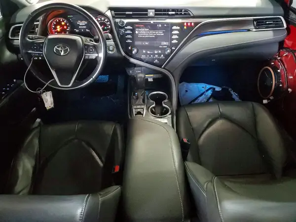 4T1B61HK5JU508621 2018 TOYOTA CAMRY - Image 8