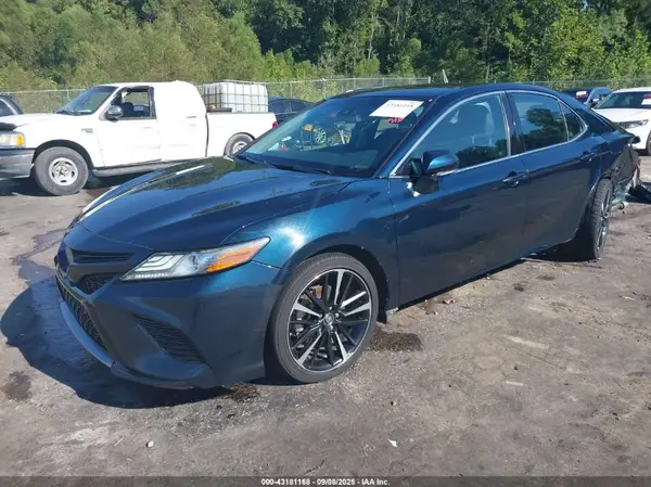 4T1B61HK5JU529081 2018 TOYOTA CAMRY - Image 2