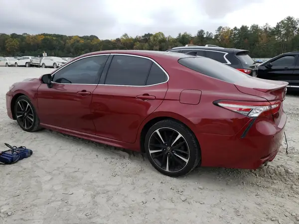 4T1B61HK5JU537455 2018 TOYOTA CAMRY - Image 2