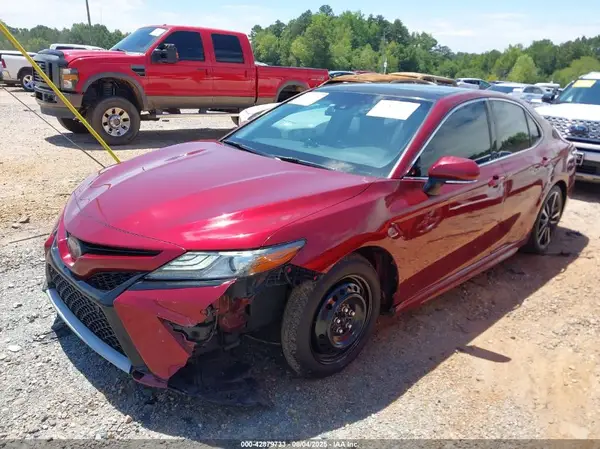 4T1B61HK5JU544826 2018 TOYOTA CAMRY - Image 2