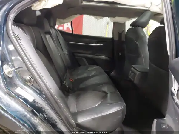 4T1B61HK5JU626250 2018 TOYOTA CAMRY - Image 8