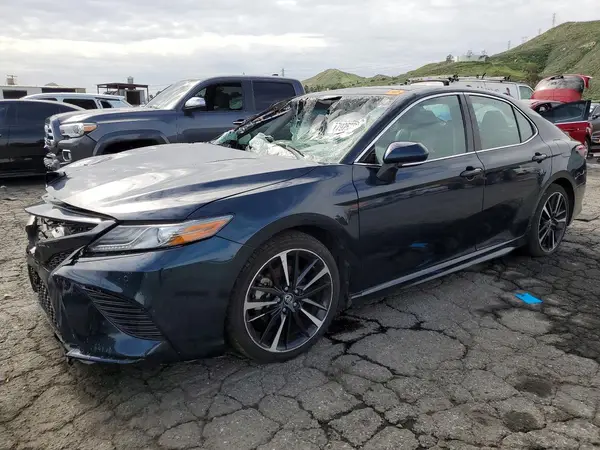 4T1B61HK5JU633036 2018 TOYOTA CAMRY - Image 1