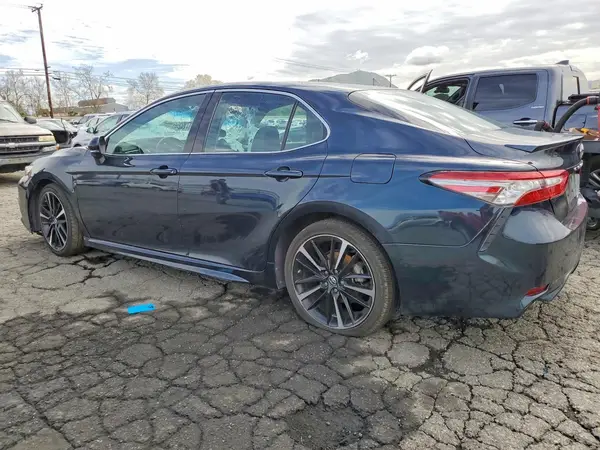 4T1B61HK5JU633036 2018 TOYOTA CAMRY - Image 2
