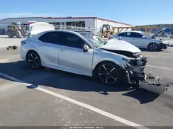 4T1B61HK5JU650208 2018 TOYOTA CAMRY