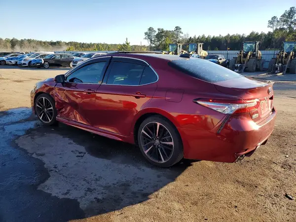 4T1B61HK5JU658387 2018 TOYOTA CAMRY - Image 2