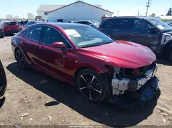 4T1B61HK5JU660611 2018 TOYOTA CAMRY
