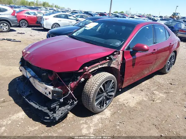 4T1B61HK5JU660611 2018 TOYOTA CAMRY - Image 2