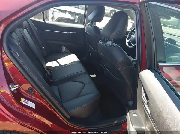4T1B61HK5JU660611 2018 TOYOTA CAMRY - Image 8