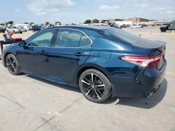 4T1B61HK5JU671771 2018 TOYOTA CAMRY - Image 2