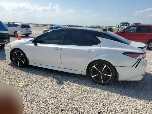 4T1B61HK5KU162331 2019 TOYOTA CAMRY - Image 2