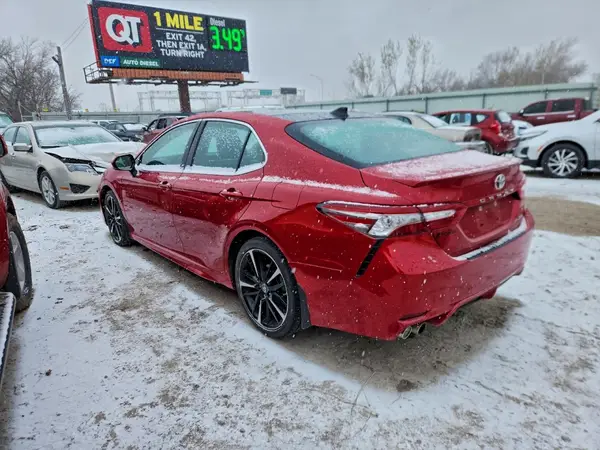 4T1B61HK5KU170915 2019 TOYOTA CAMRY - Image 2
