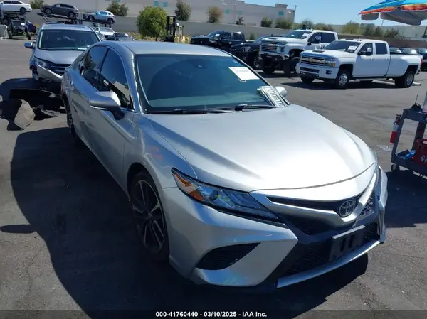 4T1B61HK5KU177797 2019 TOYOTA CAMRY - Image 1